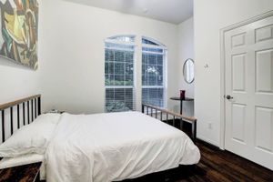 Alquiler Vacacional - Hip Bachelor-ette Pad, Sleeps 18, Packed With Games! 2mi to Downtown Houston!!