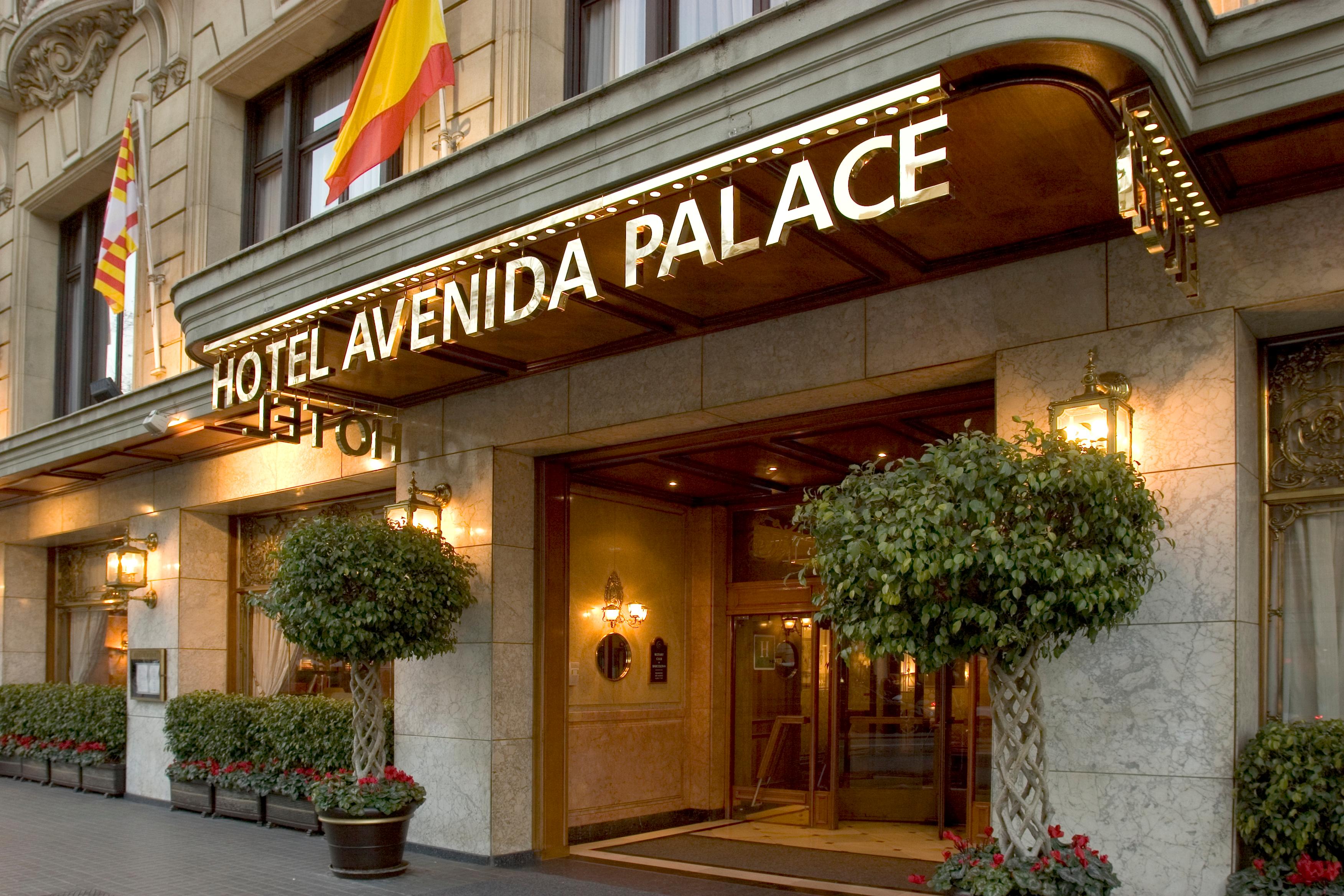 Vista Exterior El Avenida Palace Hotel