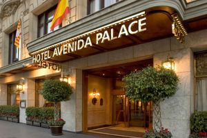 Alojamiento - El Avenida Palace Hotel
