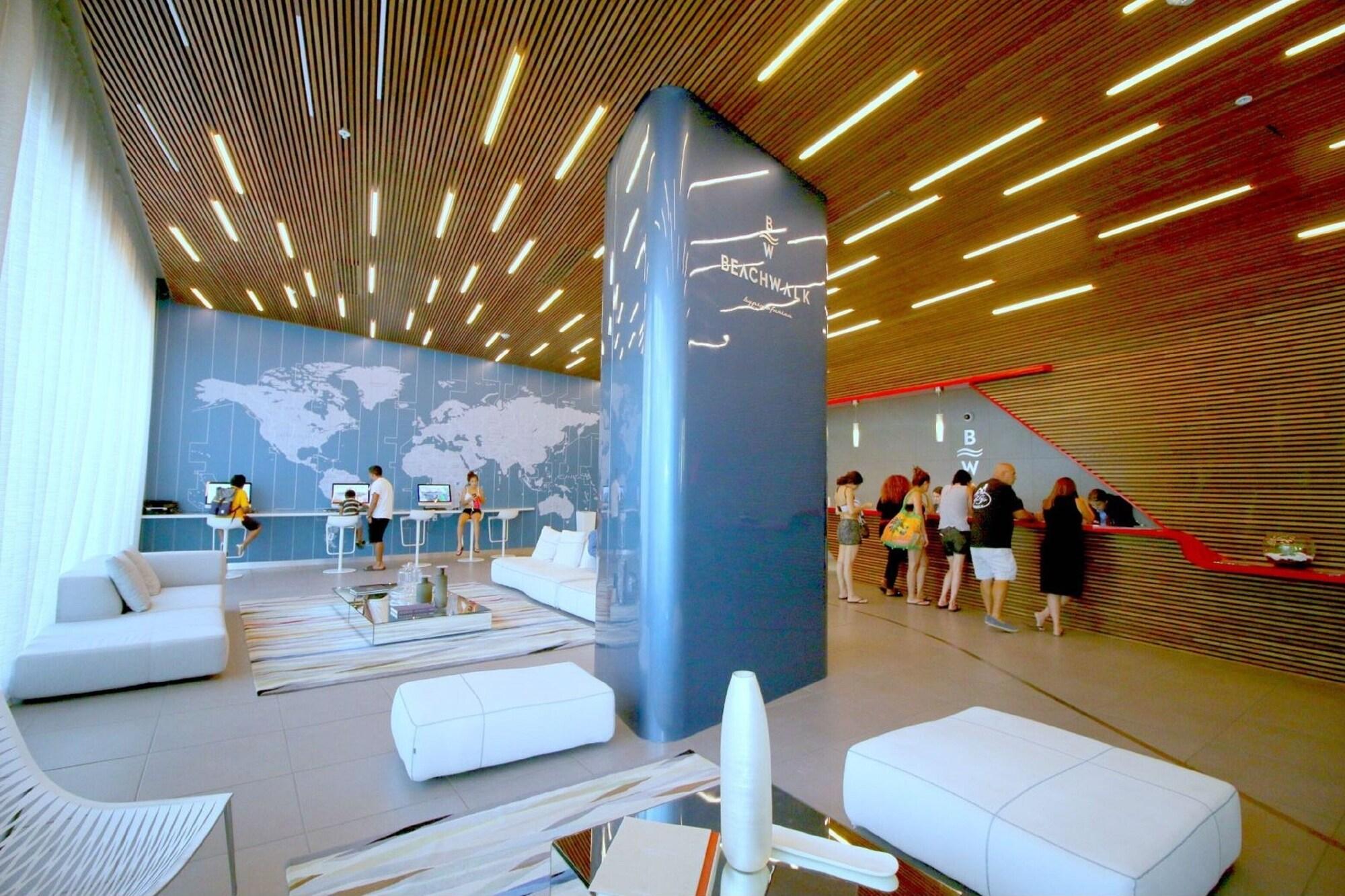 Vista Lobby BW Luxury Suites