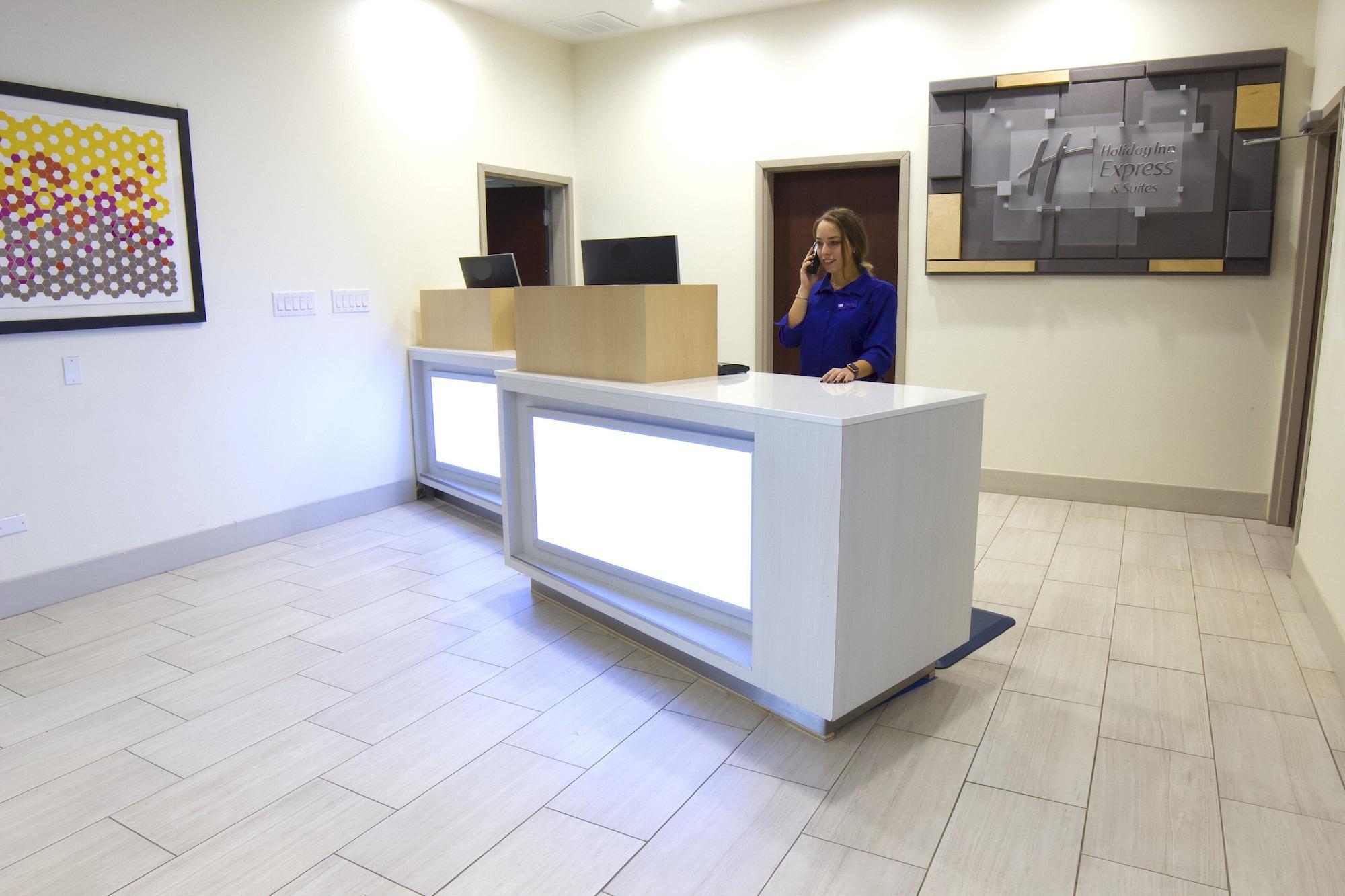 Vista Exterior Holiday Inn Express Hotel & Suites Seguin by IHG