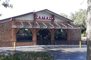 Hospedagens - Ramada by Wyndham Temple Terrace/Tampa North