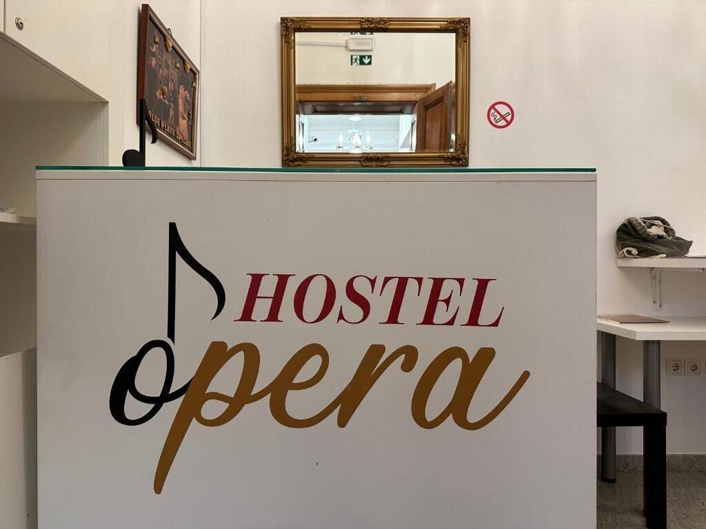 Vista Lobby Hostel Opera