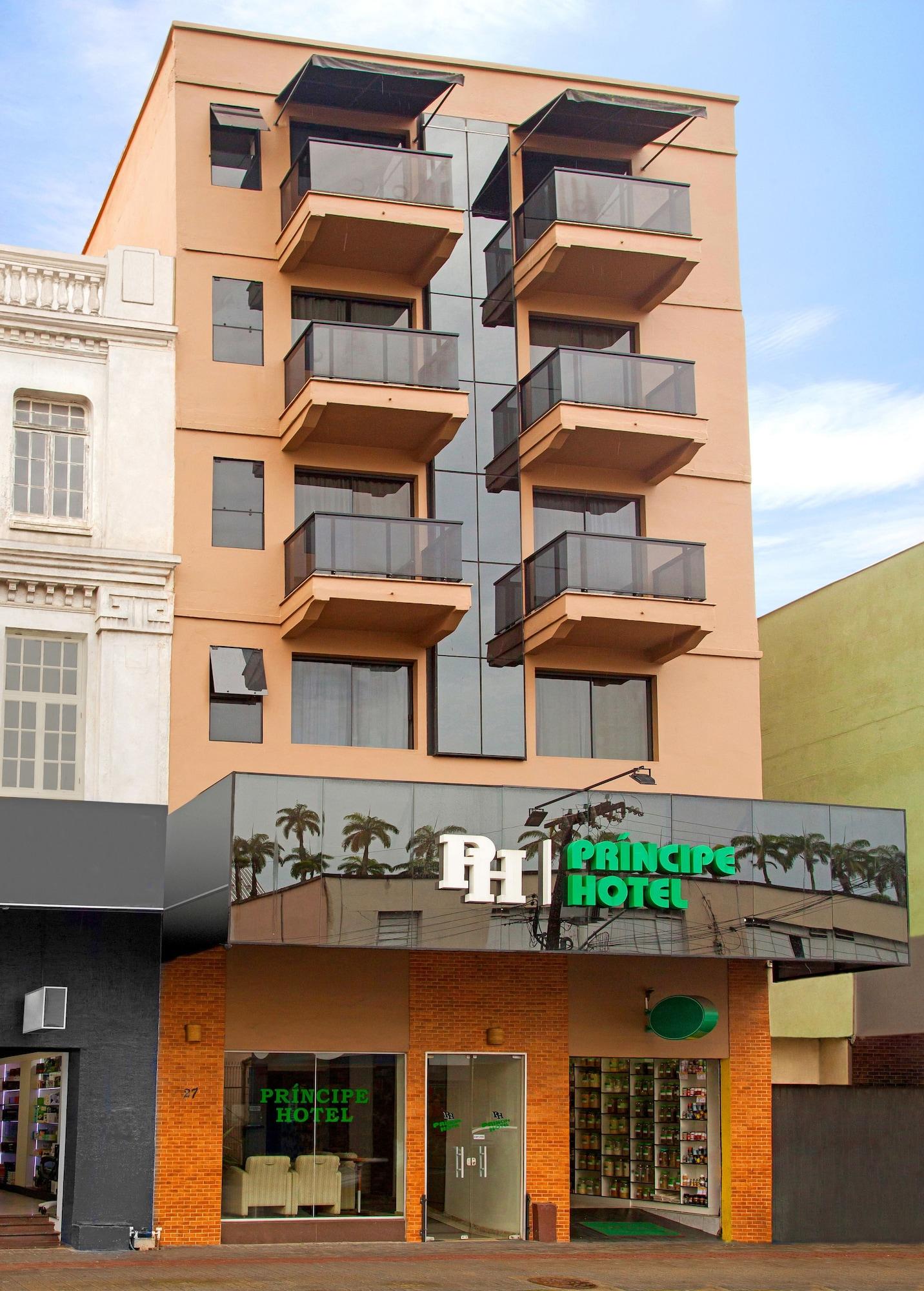 Varios Hotel Príncipe