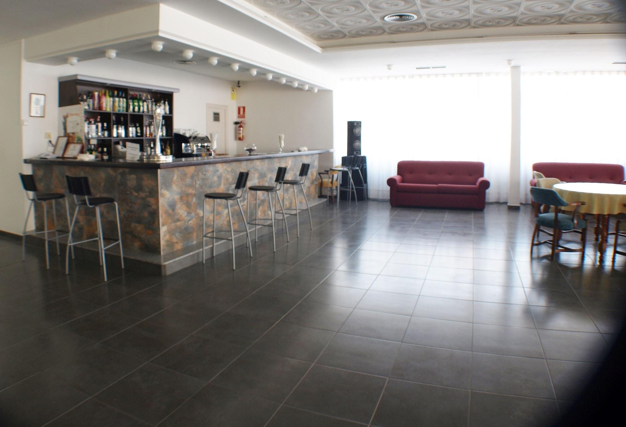 Bar/Salón Hotel Kristal