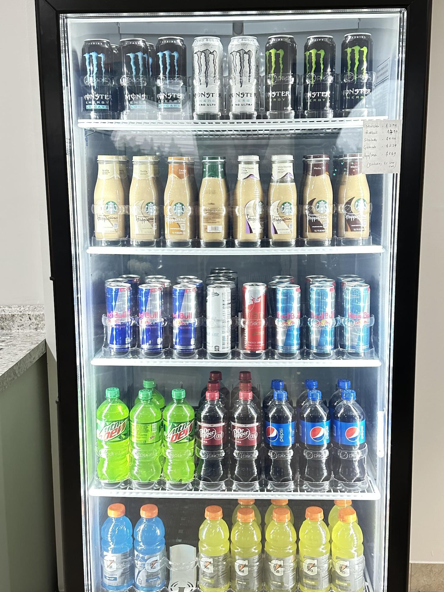 Vista Lobby Timberland Inn & Suites