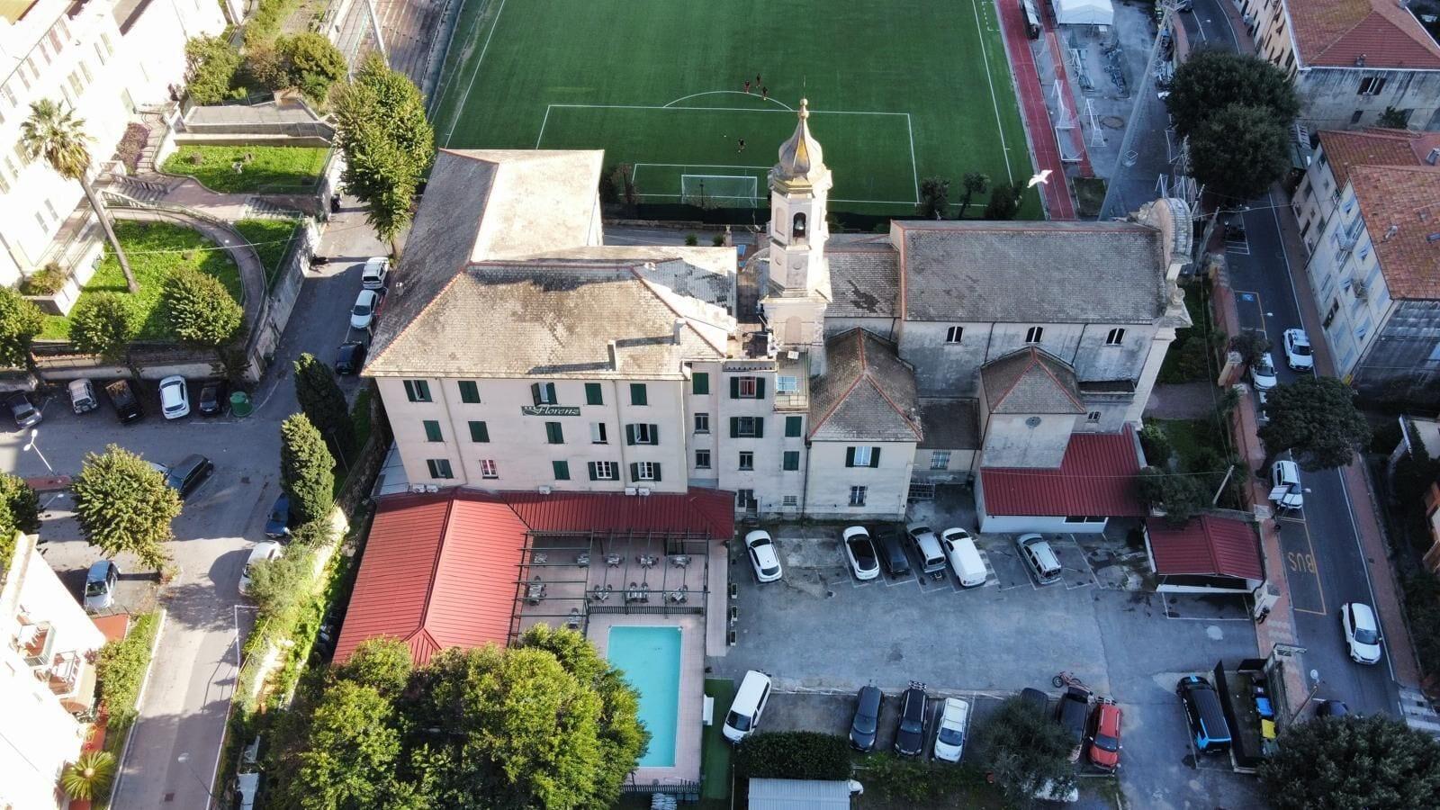 Vista Exterior Hotel Florenz