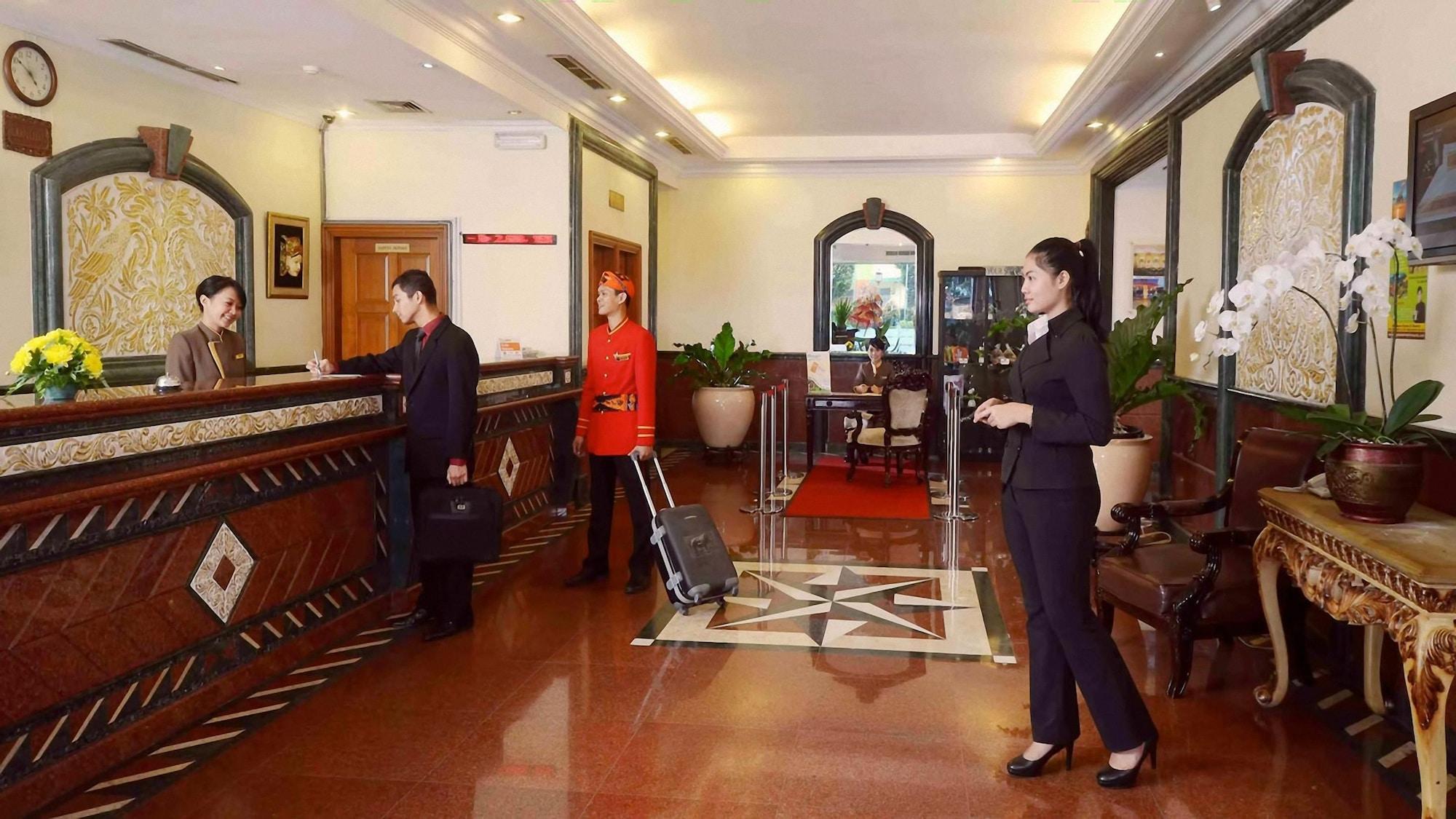 Vista Lobby The Jayakarta Jakarta