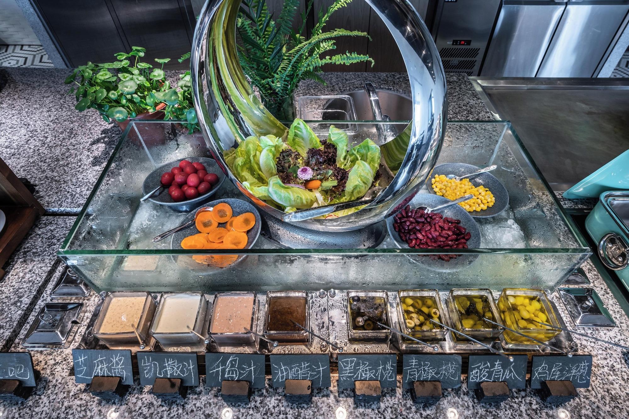 Restaurant Elegant Hotel Guangzhou Zhujiang New Town Canton Tower
