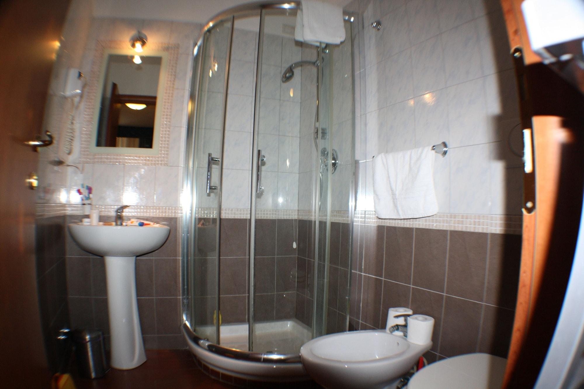 Equipamiento de Habitación Roma Termini Inn