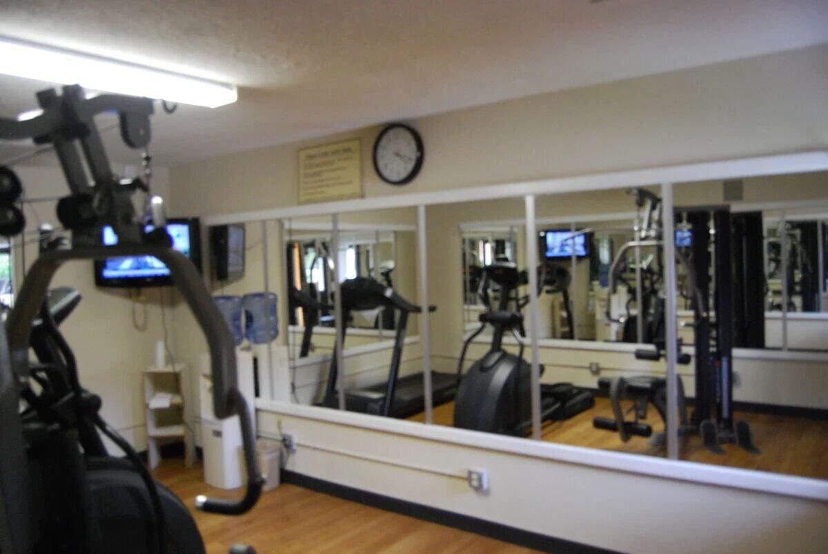 Gimnasio Eglin Extended Stay Hotel, a Howard Johnson by Wyndham