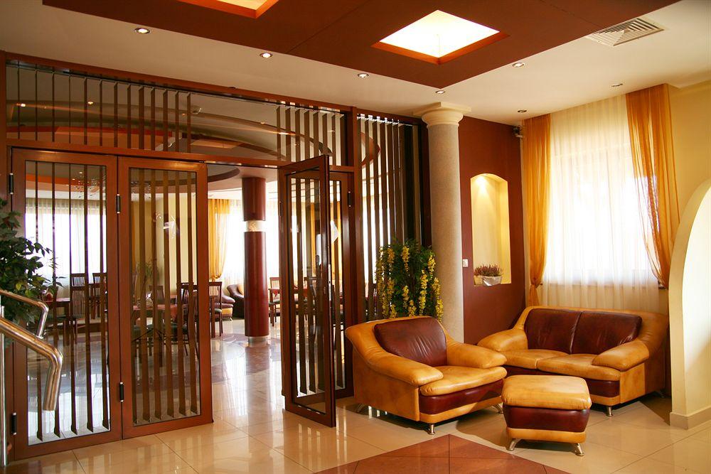Vista Lobby Hotel Tyniecki
