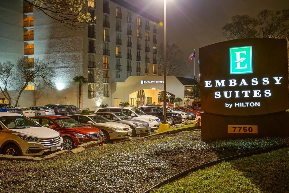 Vista Exterior Embassy Suites by Hilton San Antonio NW I-10