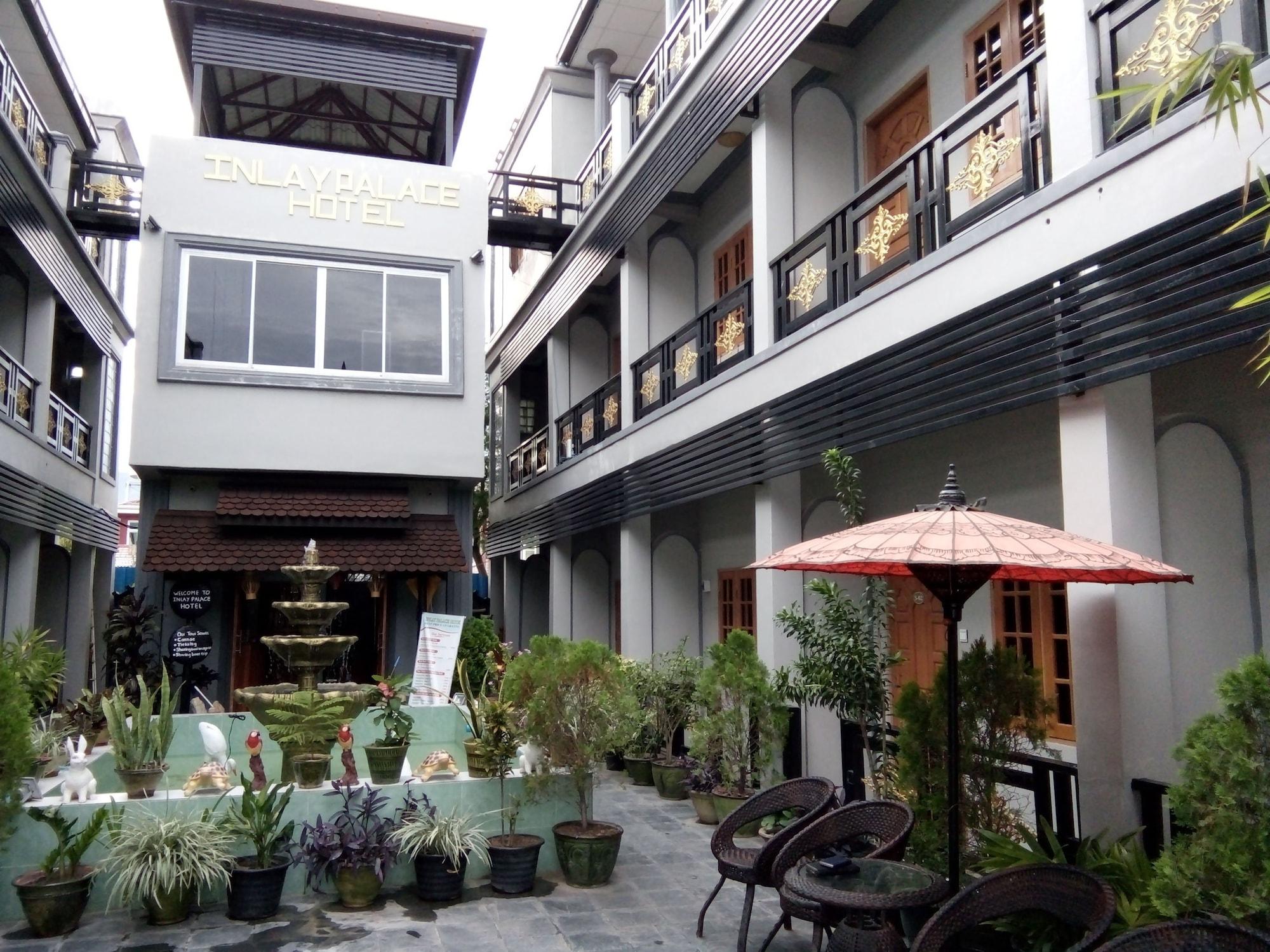 Varios Inlay Palace Hotel