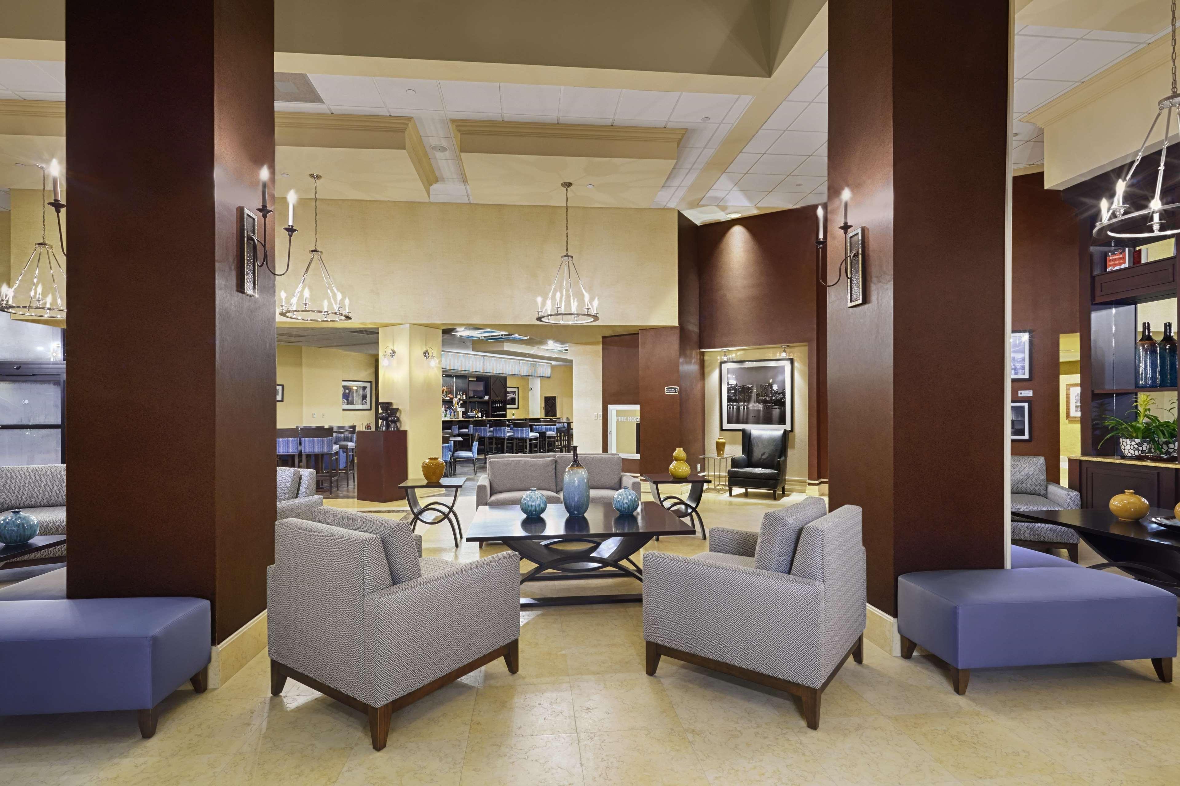 Vista Lobby DoubleTree by Hilton Hotel Orlando Downtown