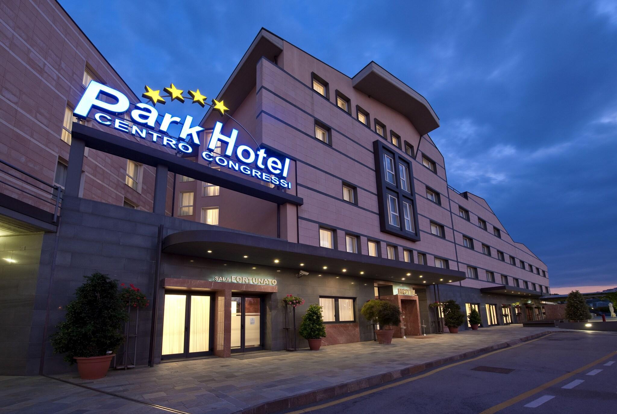 Vista Exterior Park Hotel Centro Congressi