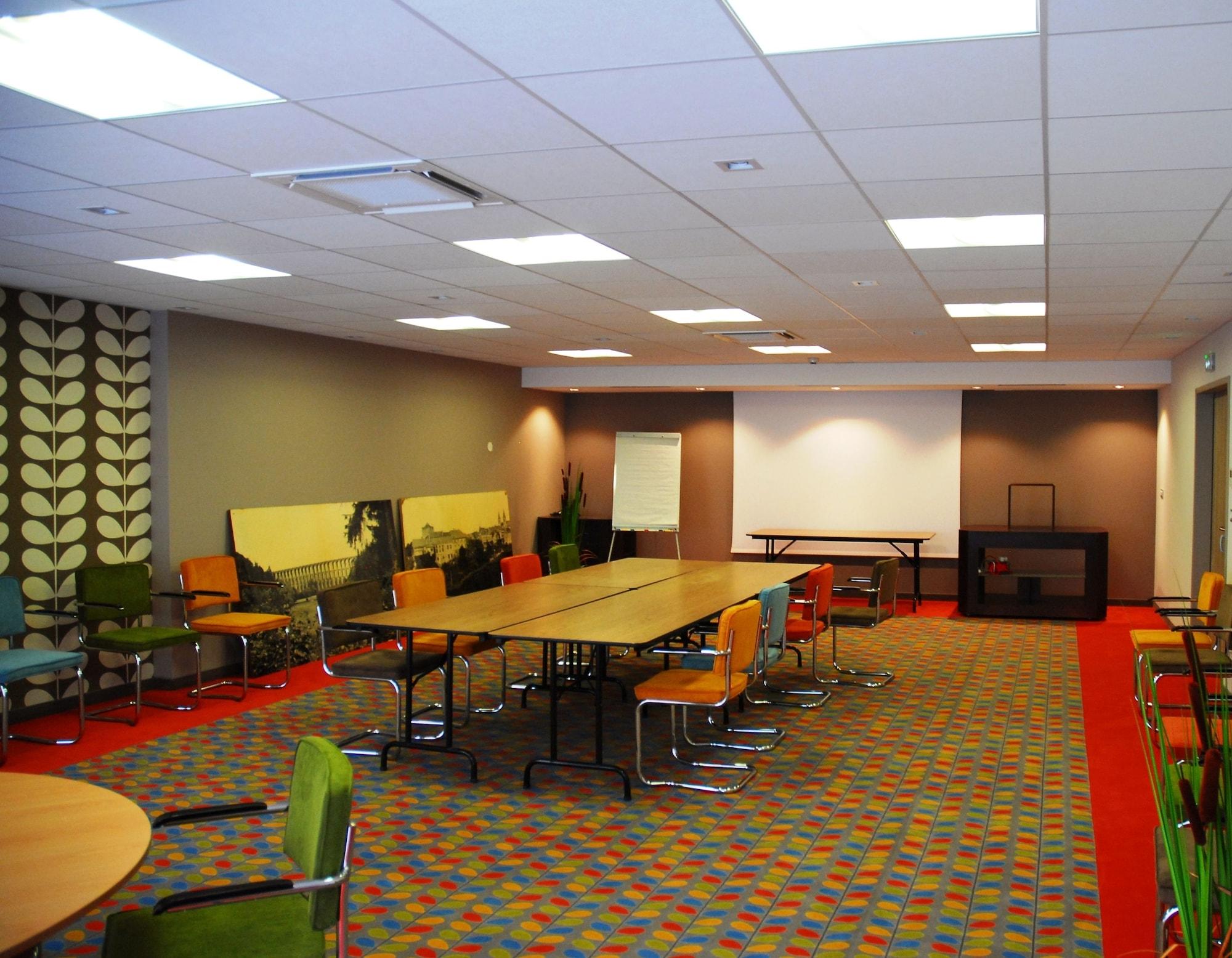 Sala de Reuniones ibis Styles Chaumont Centre Gare