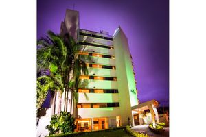 Alojamiento - Hotel Ema Palace