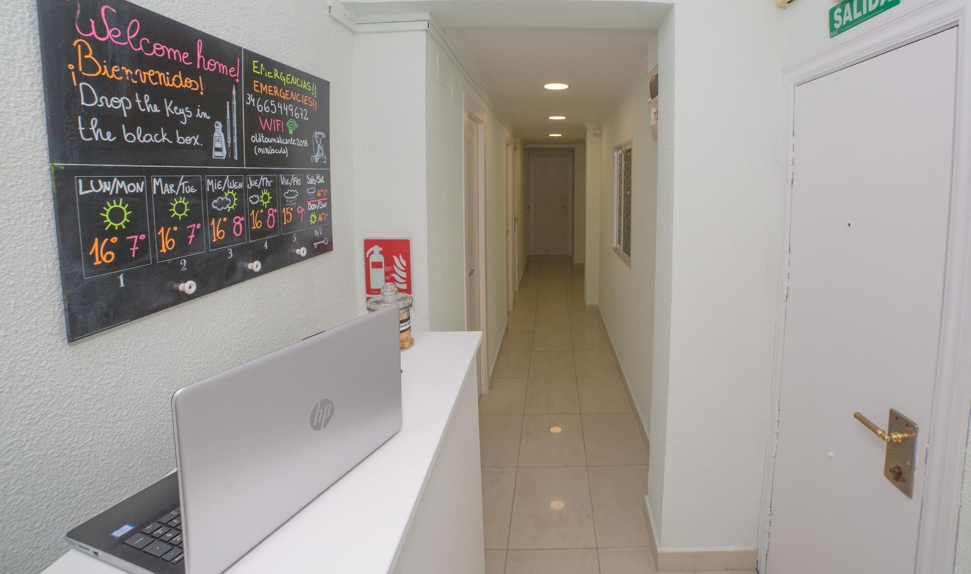 Vista Lobby Old Town Alicante