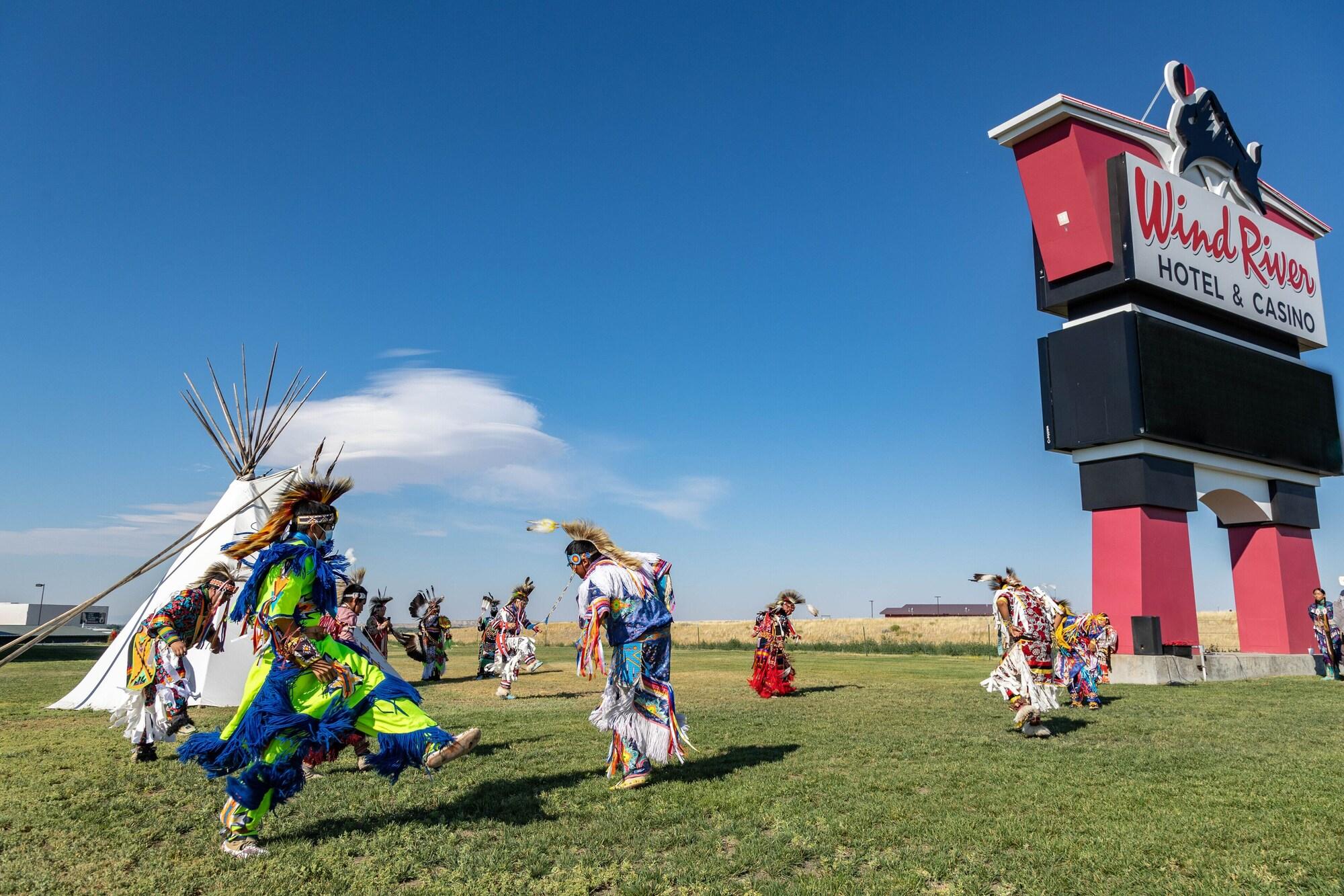Comodidades del Alojamiento Wind River Hotel and Casino