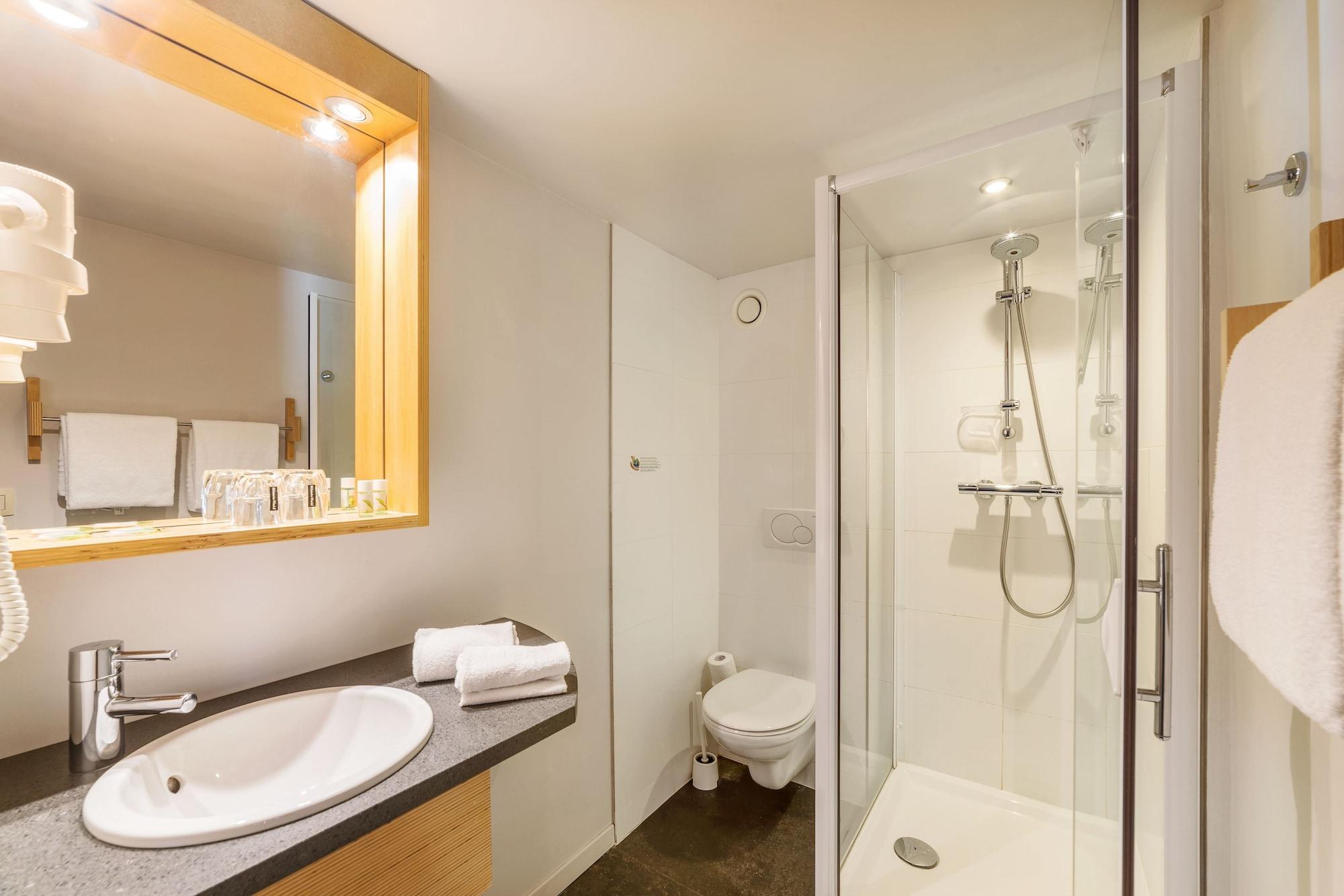 Equipamiento de Habitación Hotel Le Val de Poix - Logis Hotel Restaurant