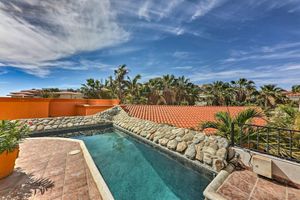 Arriendo temporal - Luxe Cabo Retreat: Terrace w/ Stunning City Views!