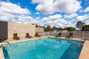 Alojamiento - Super 8 by Wyndham Myrtle Beach/Market Common Area