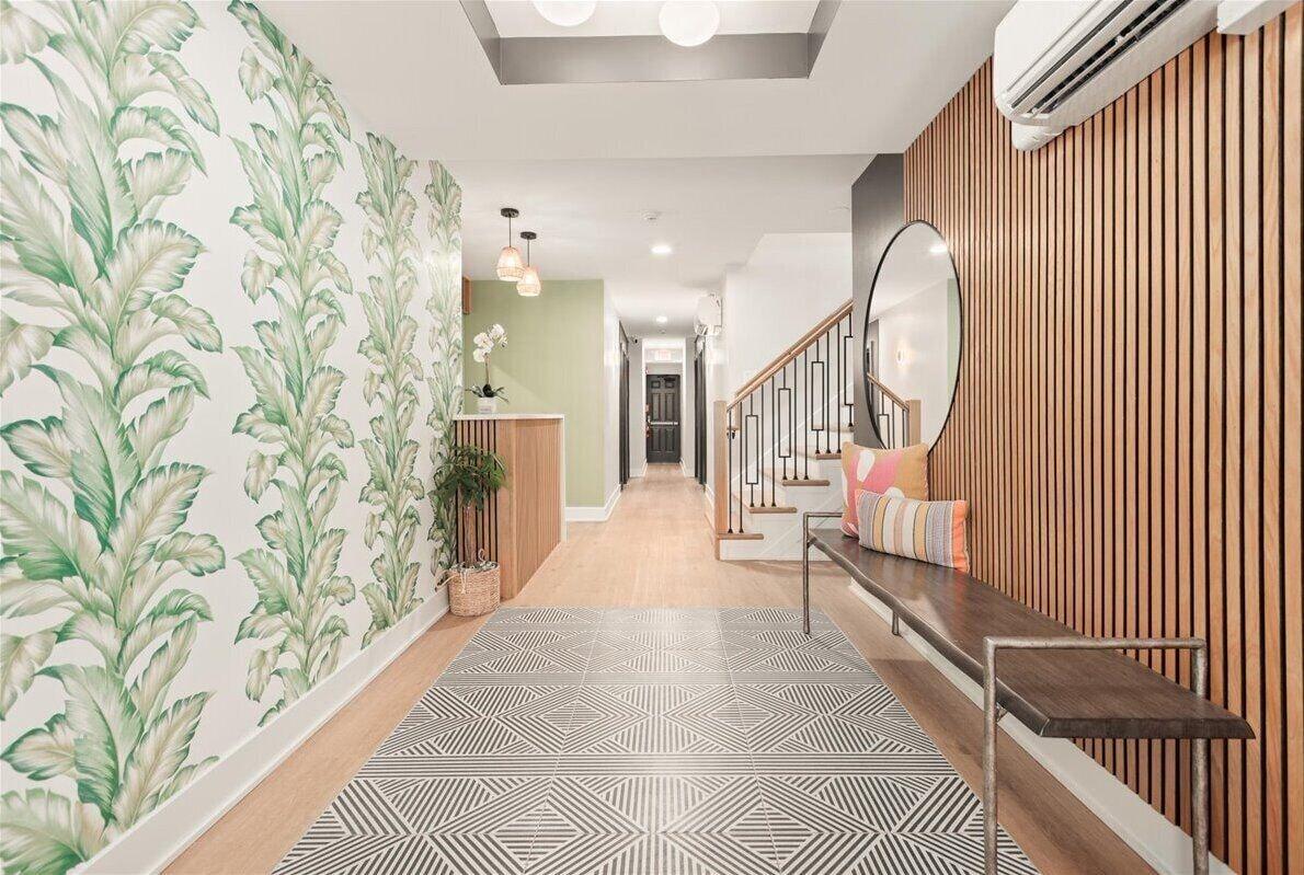 Vista Lobby Surrey Beach House