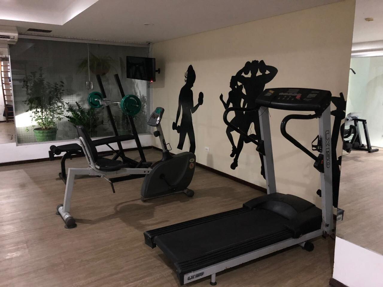 Gimnasio Imperial Suítes