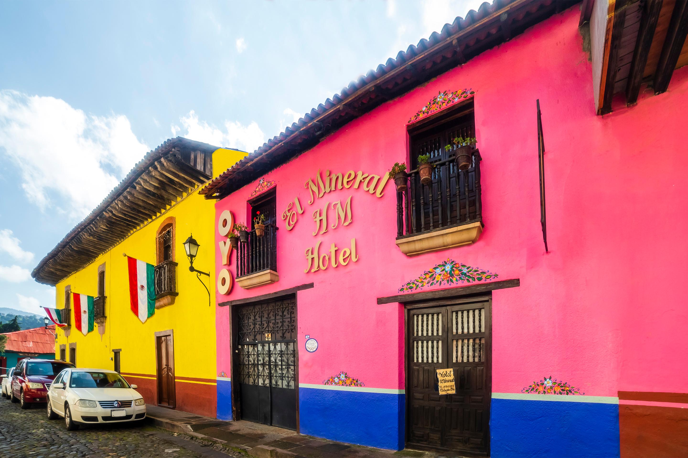 Vista Exterior OYO Hotel El Mineral, Tlalpujahua