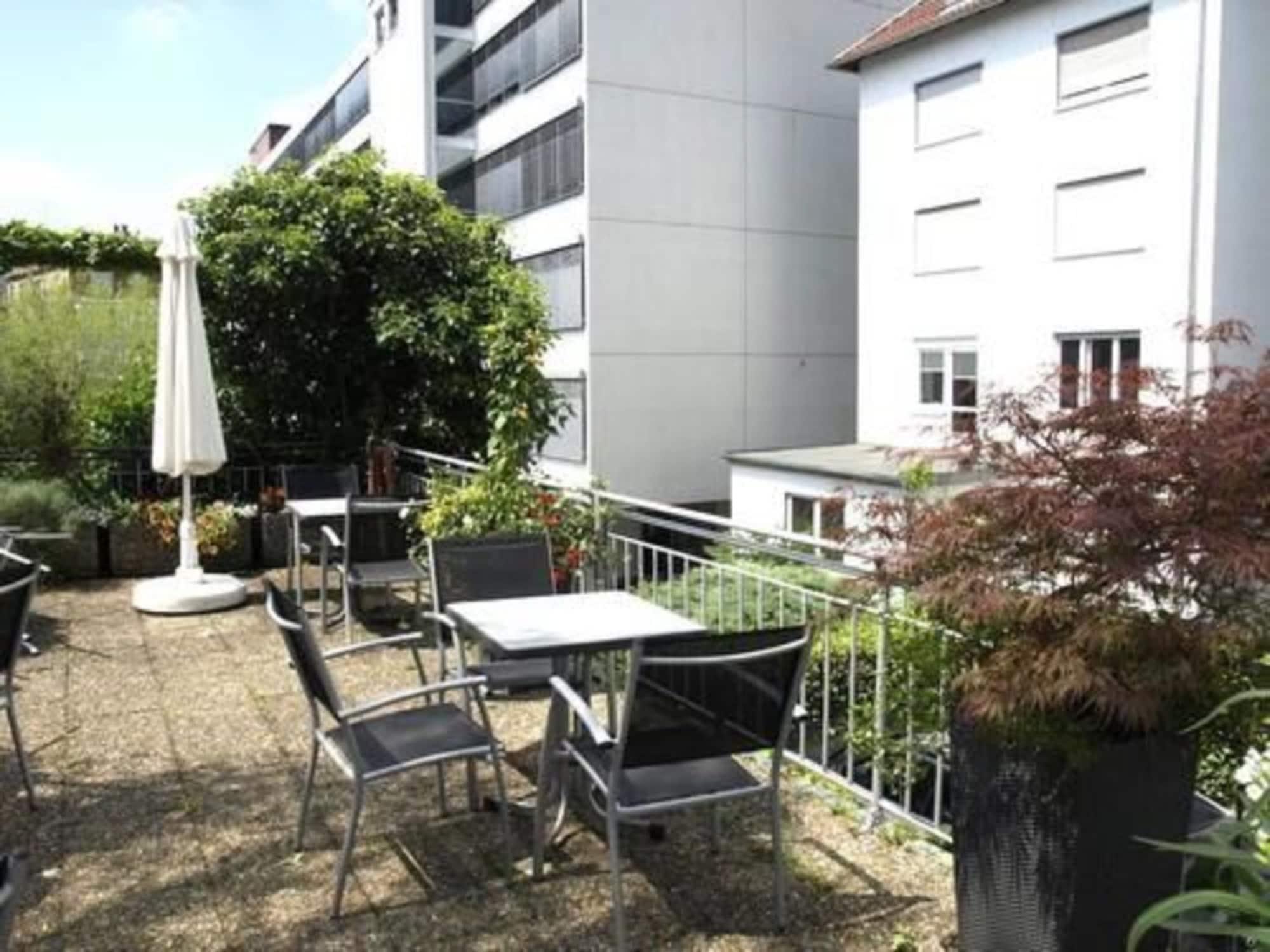 Vista Exterior City Hotel Stuttgart