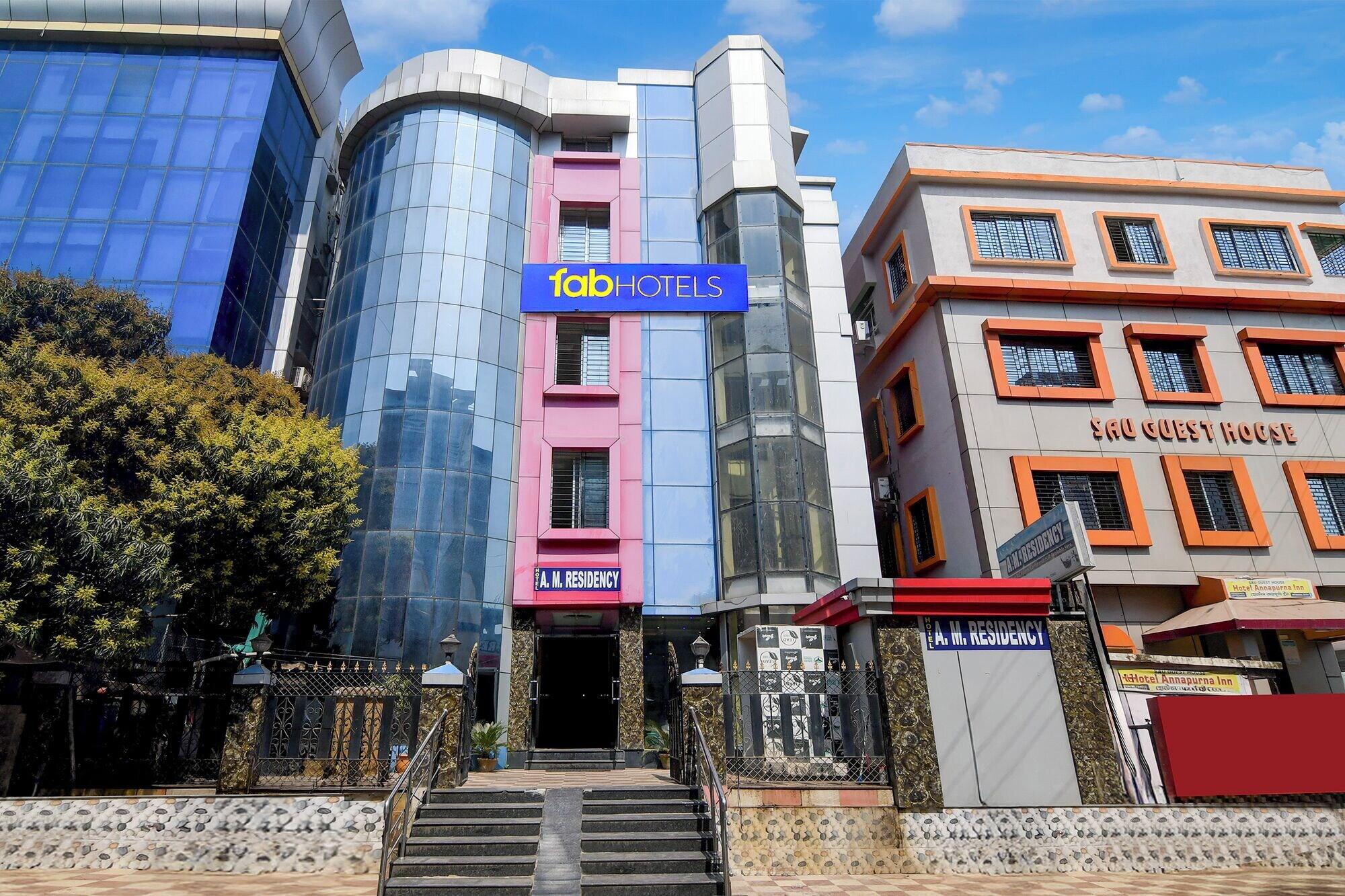 Varios Fabhotel Am Residency