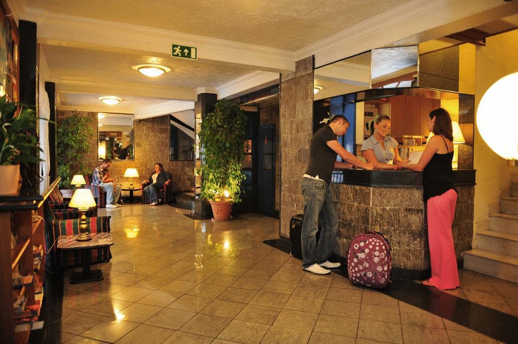 Rokna Hotel by null