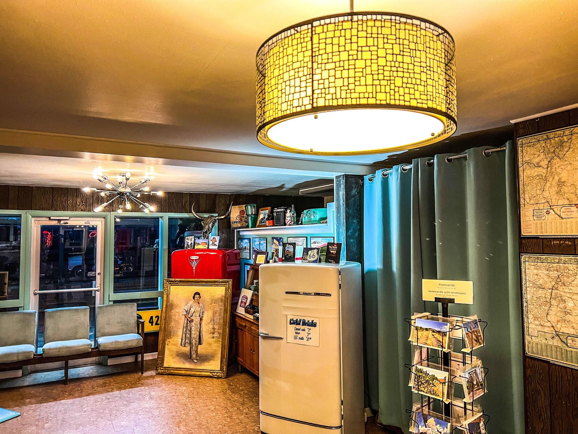 Vista Lobby Roadrunner Lodge