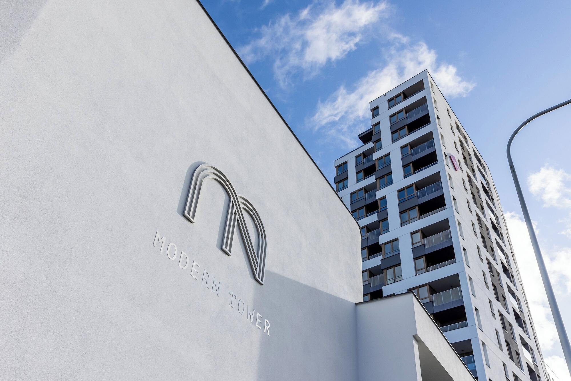 Varios Symphony Modern Tower