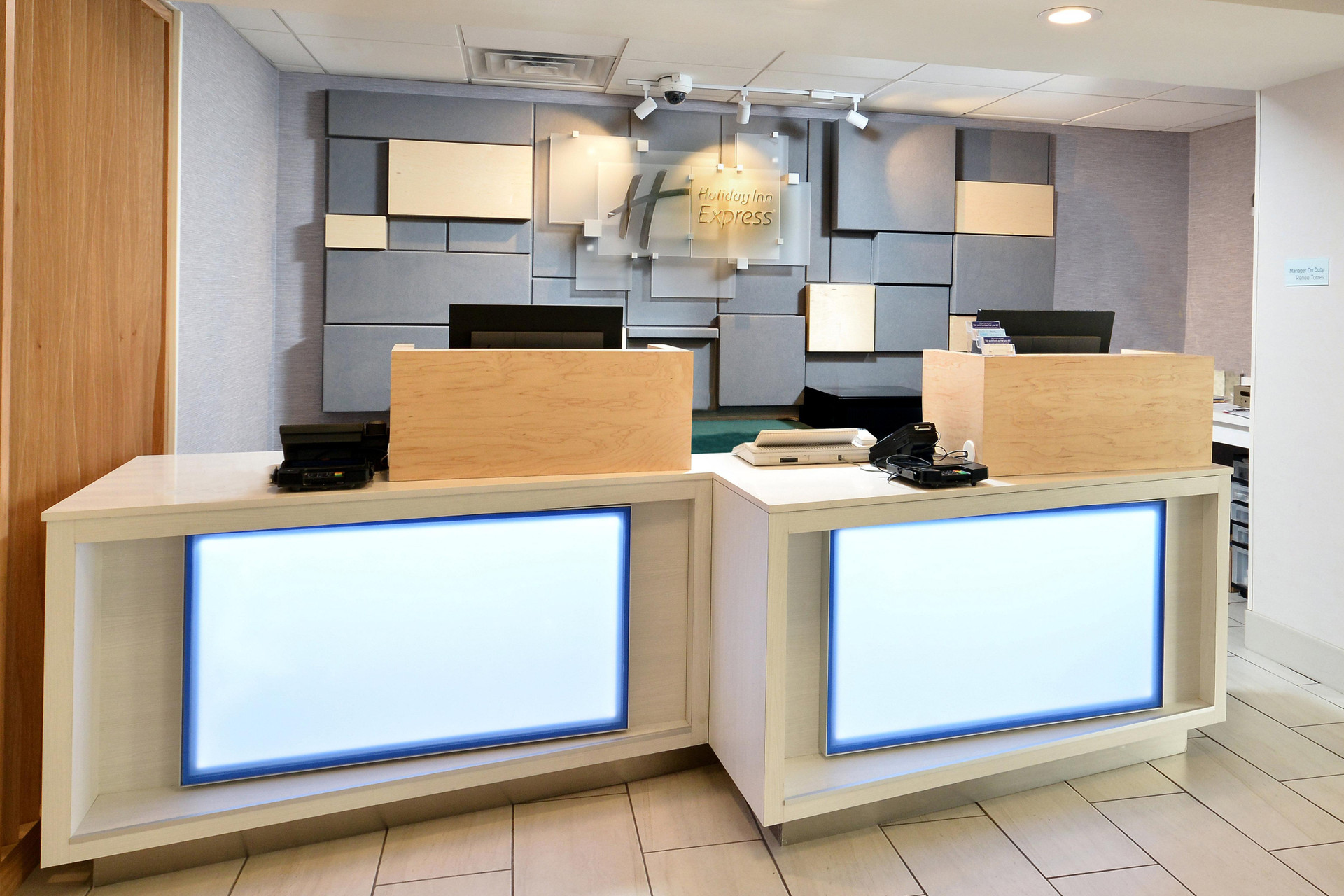 Vista Lobby Holiday Inn Express Raleigh Durham Airport by IHG