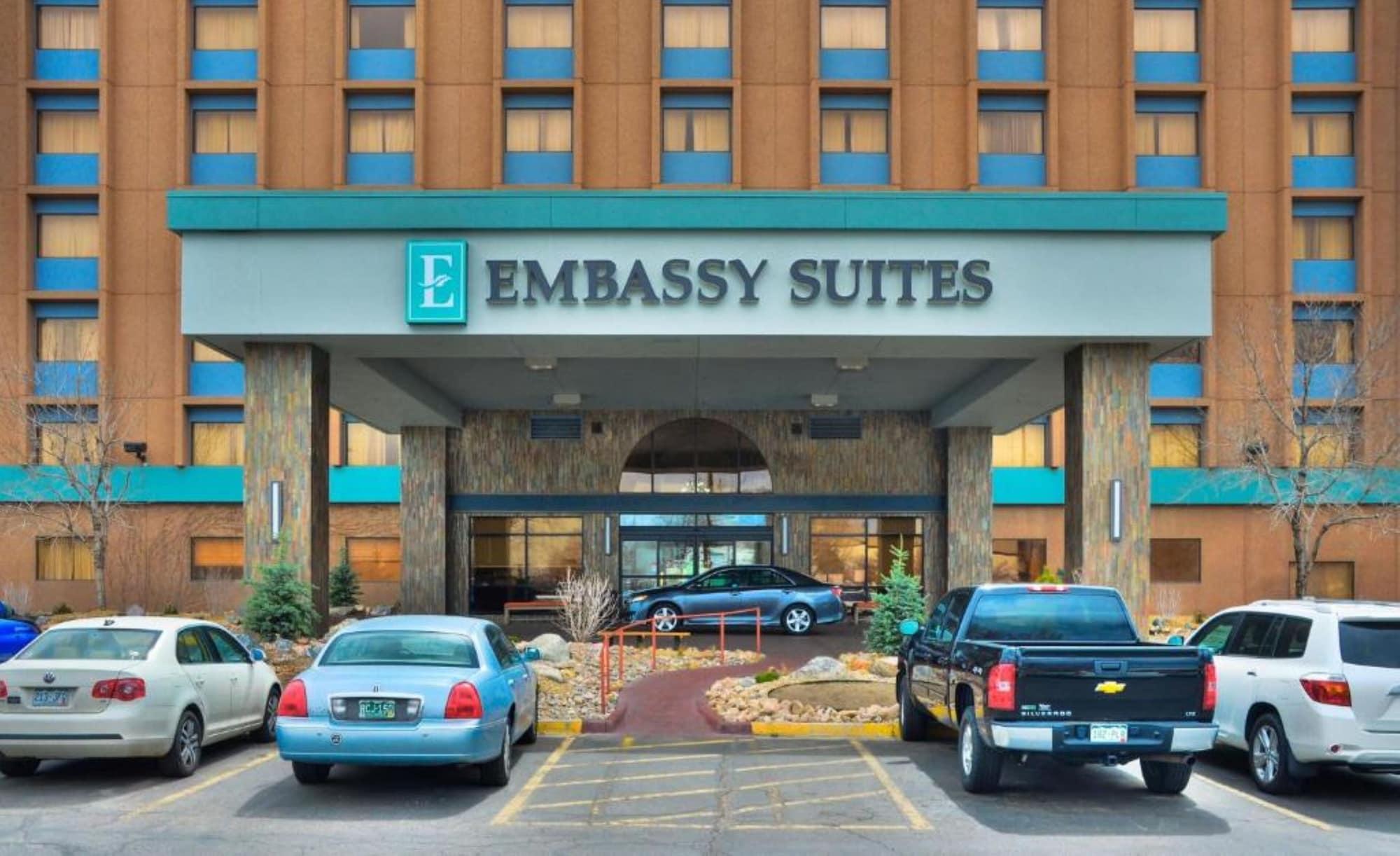 Vista Exterior Embassy Suites by Hilton Denver Central Park