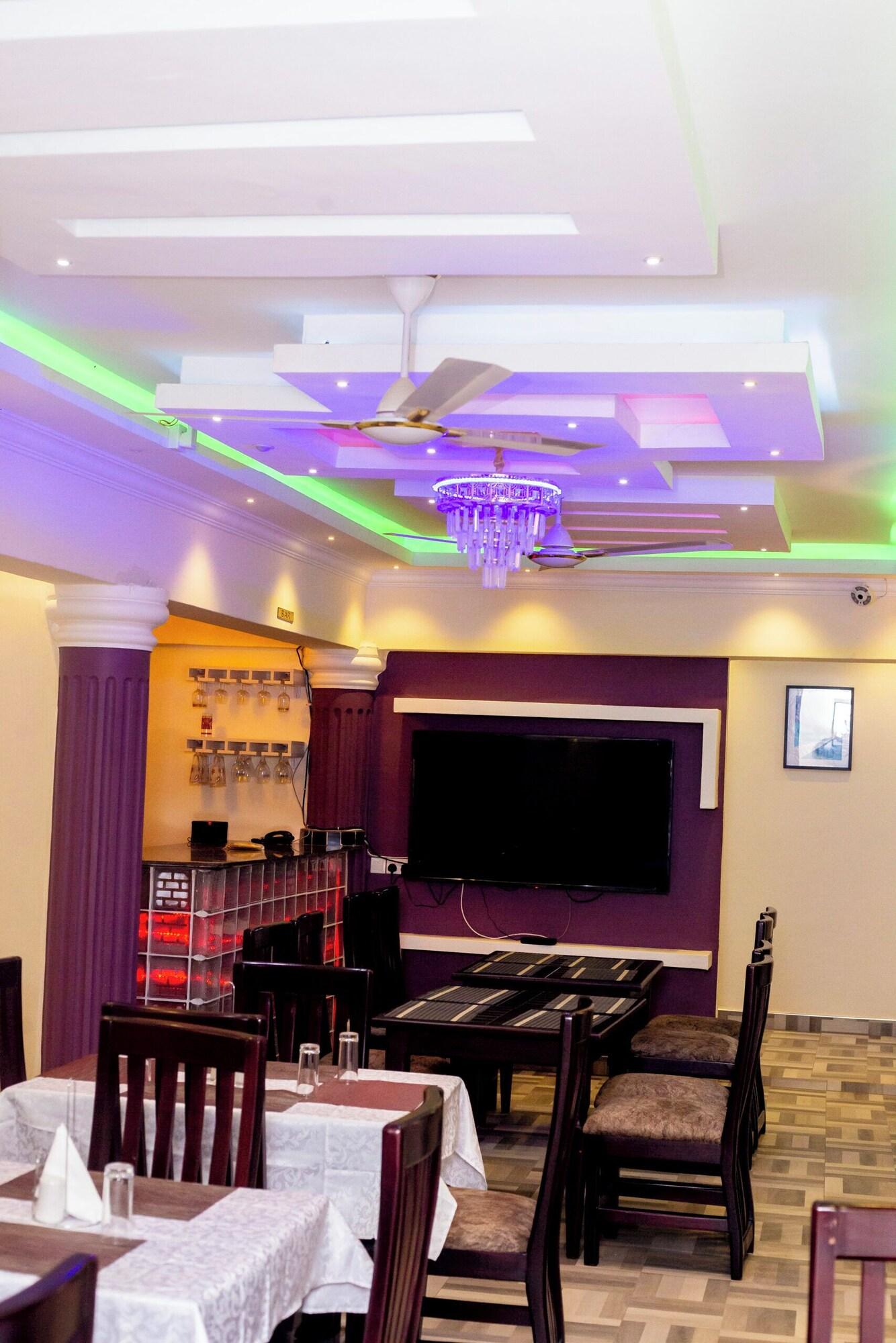 Equipamiento de Habitación LIZAB LODGE