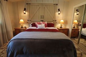 Alquiler Vacacional - Romantic Private Getaway!  Hot tub, Fireplace and Views!