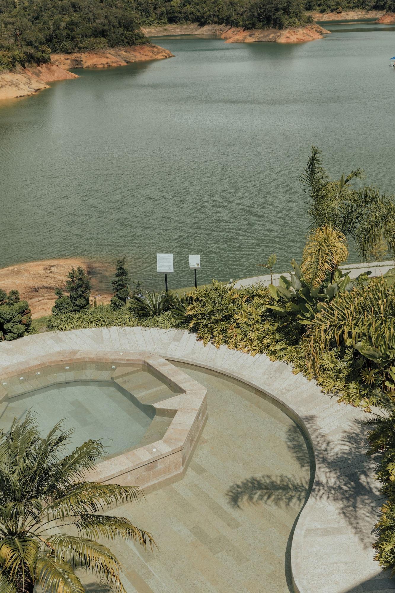 Spa Tau House