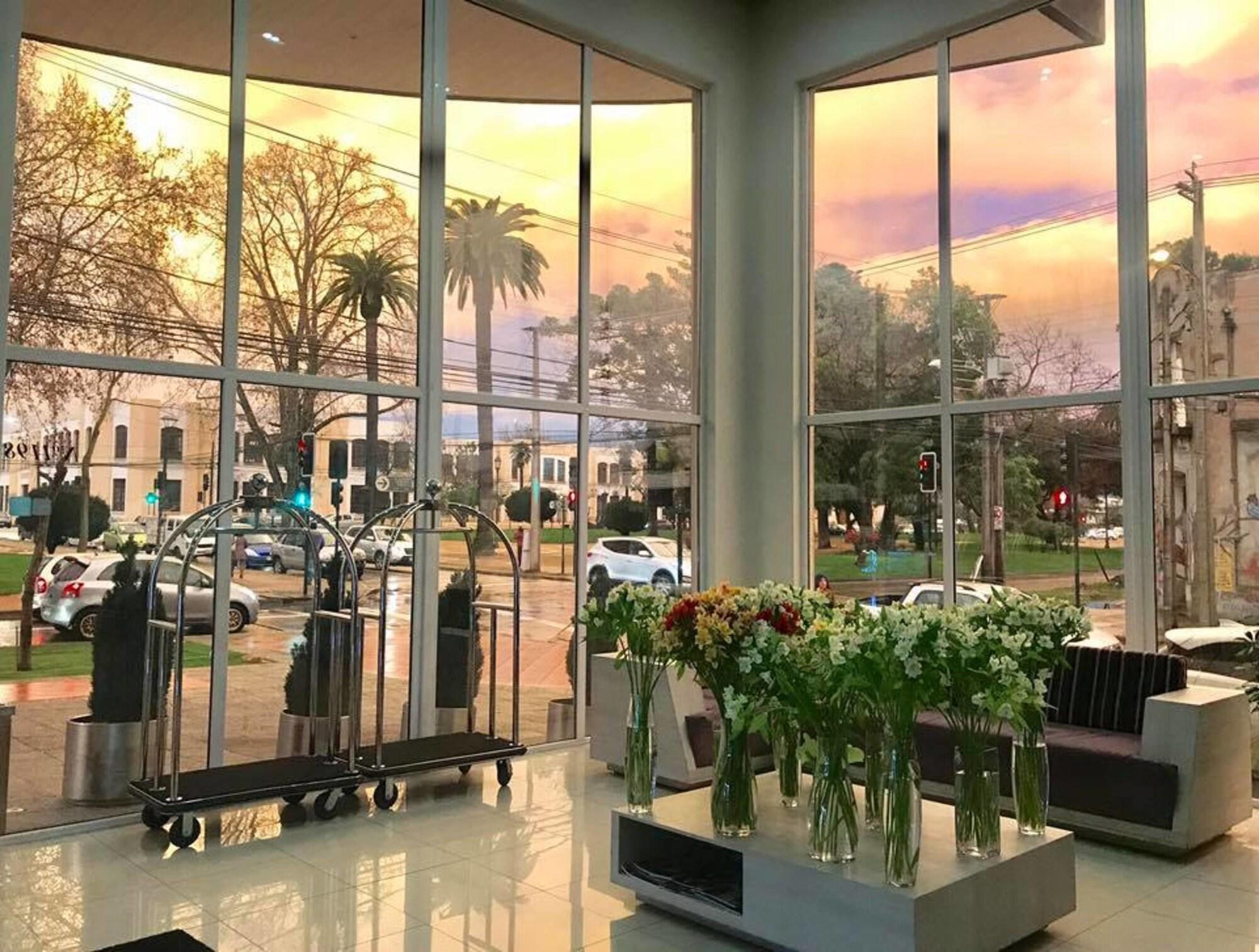 Vista Lobby EcoHotel
