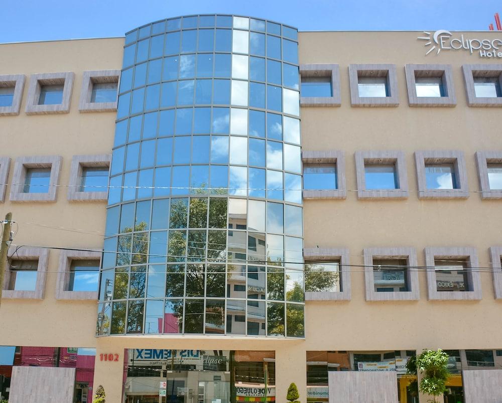 Varios Hotel Eclipse
