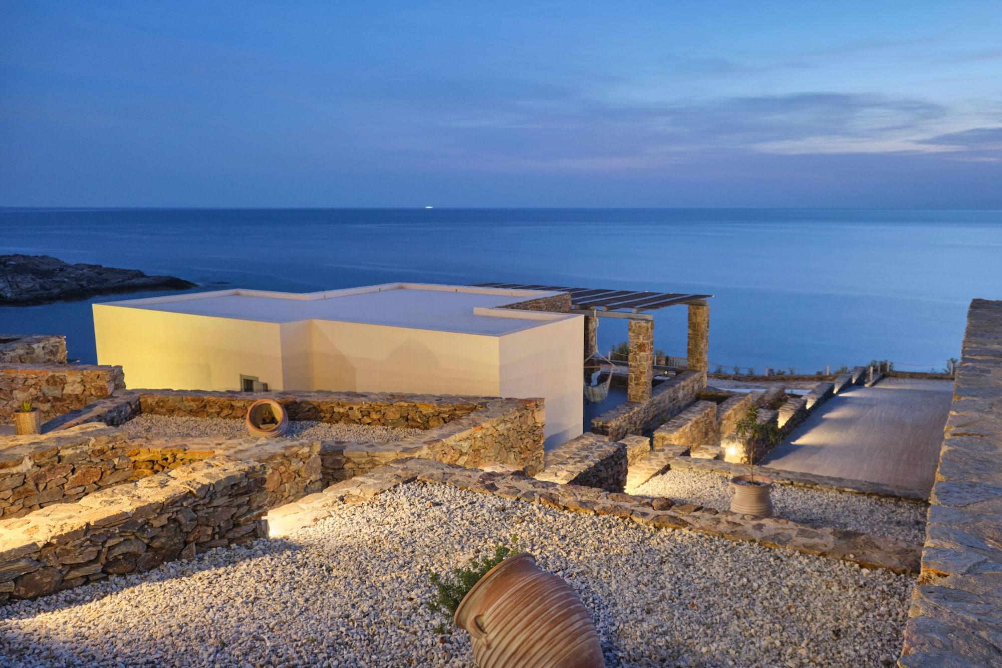 Vista Exterior Cape Suites