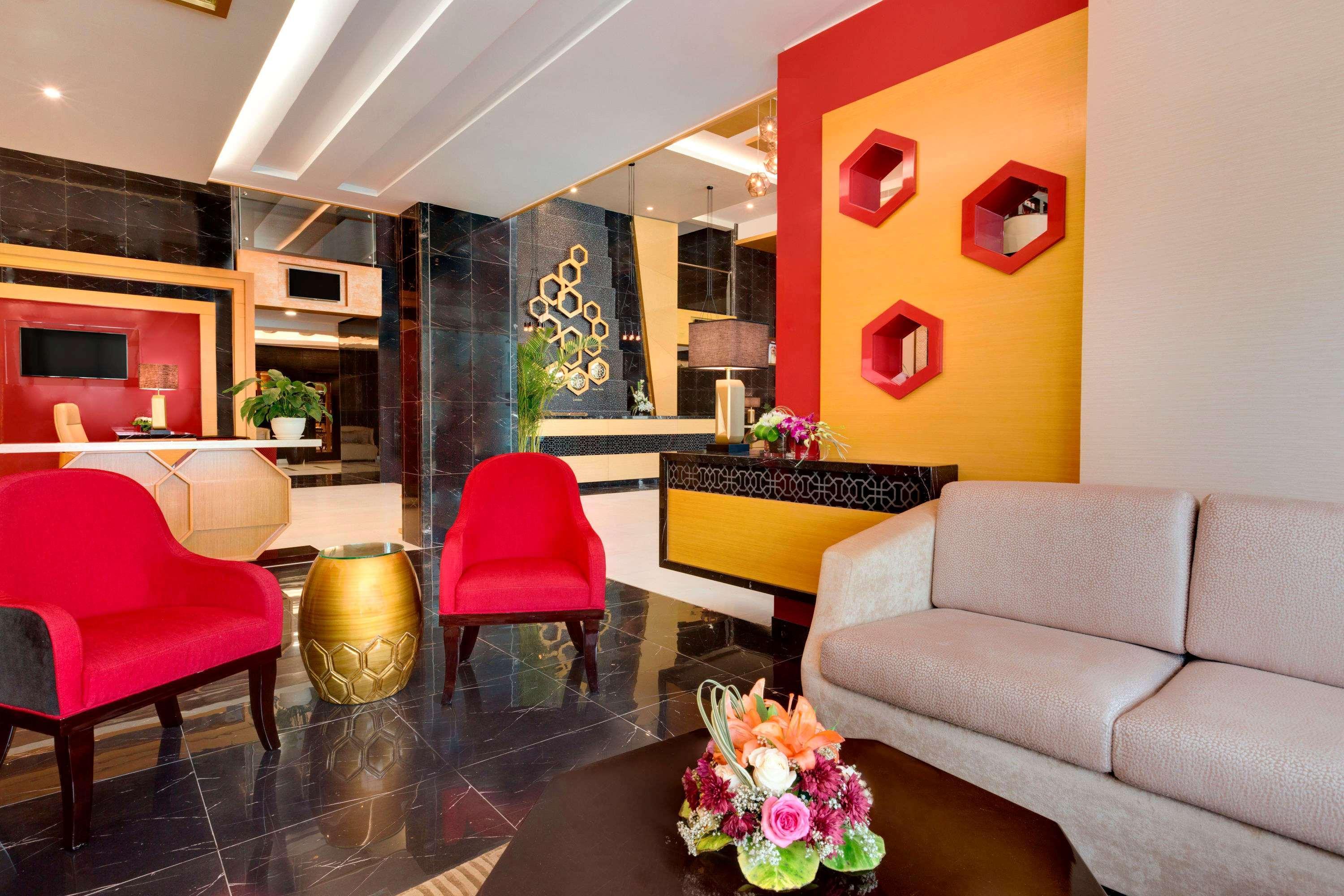 Vista Lobby Ramada Hotel & Suites by Wyndham Amwaj Islands Manama