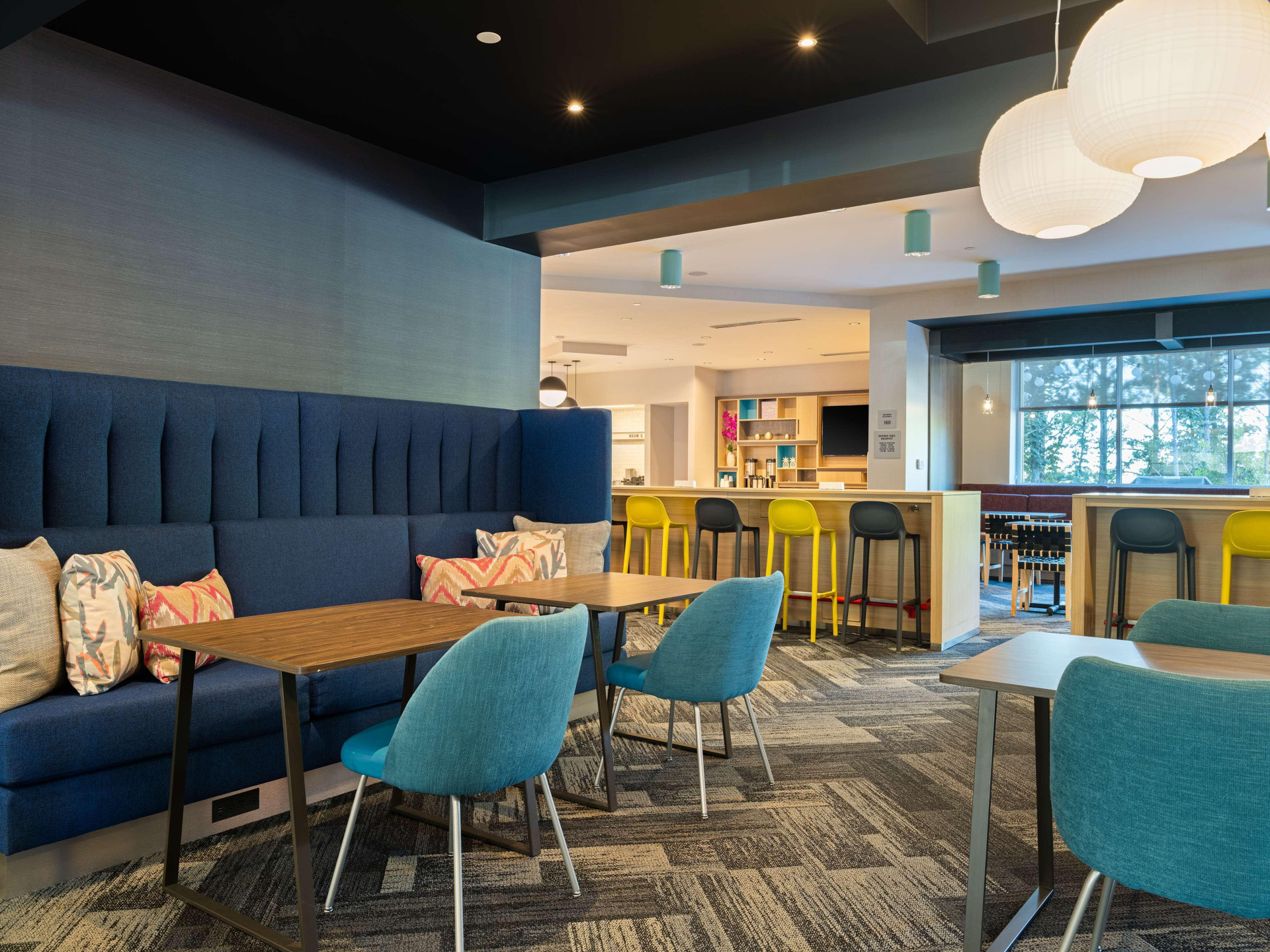 Vista Lobby Home2 Suites By Hilton Atlanta Airport College Park