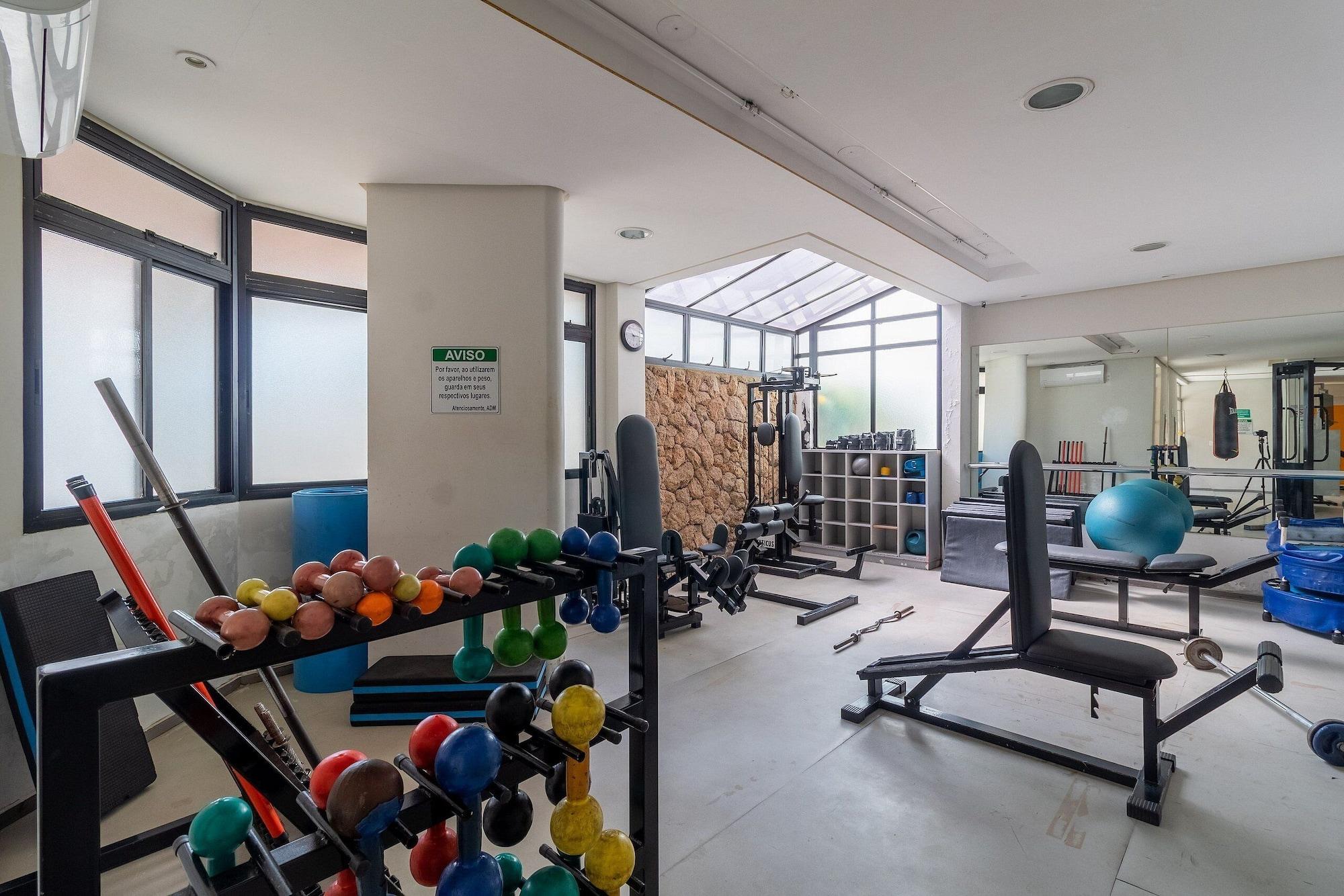 Gimnasio LFLATS no The First Free Flex Residence