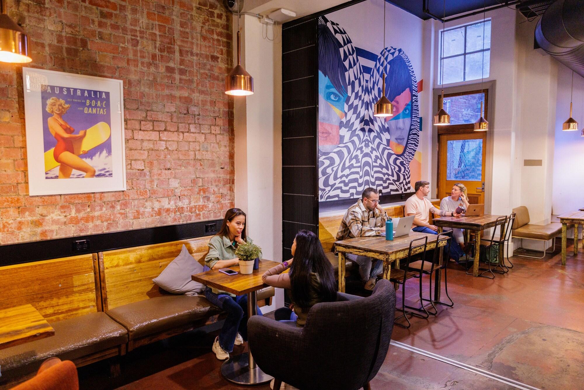 Restaurant YHA Melbourne Central