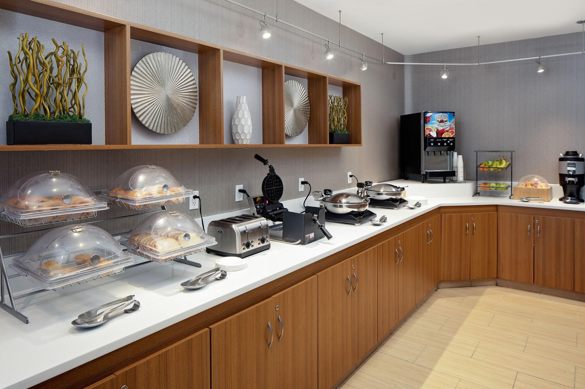 Restaurant SpringHill Suites by Marriott Detroit Metro Airport Romulus