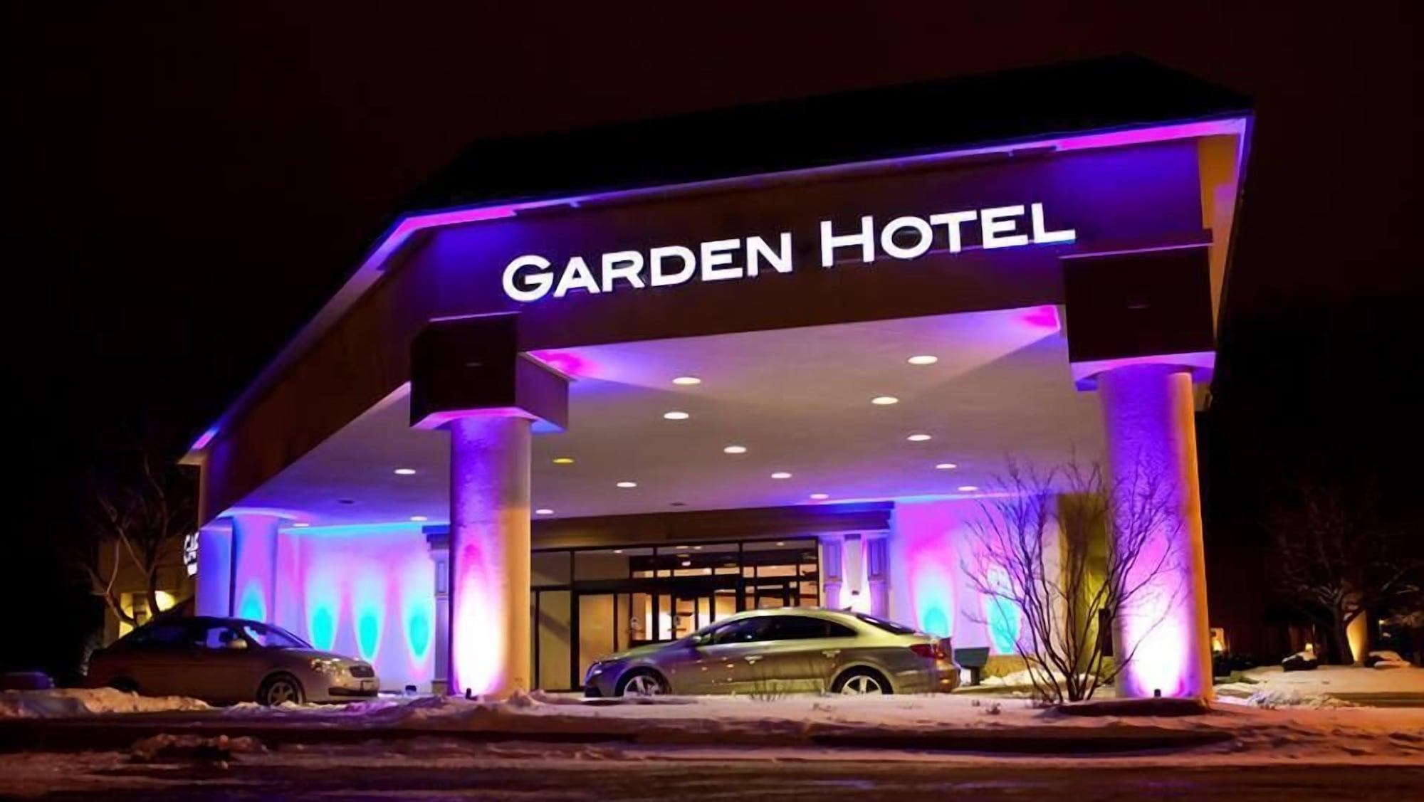 Vista Exterior Garden Hotel and Conference Center