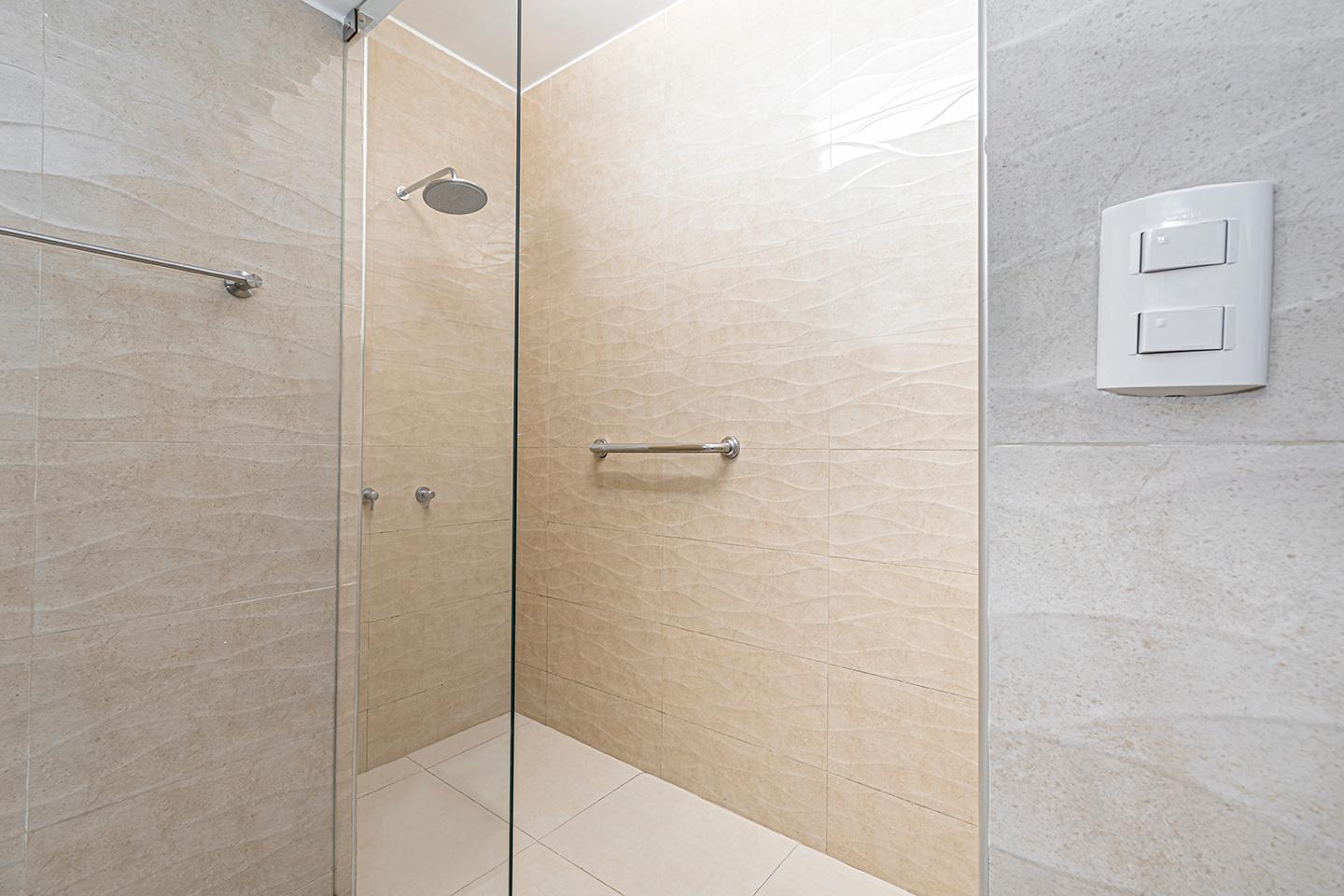 Baño Hotel Suites Orrantia